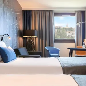 **** Hotell Mercure Castle Hill Ungern