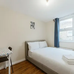 Mile End 57a Londyn