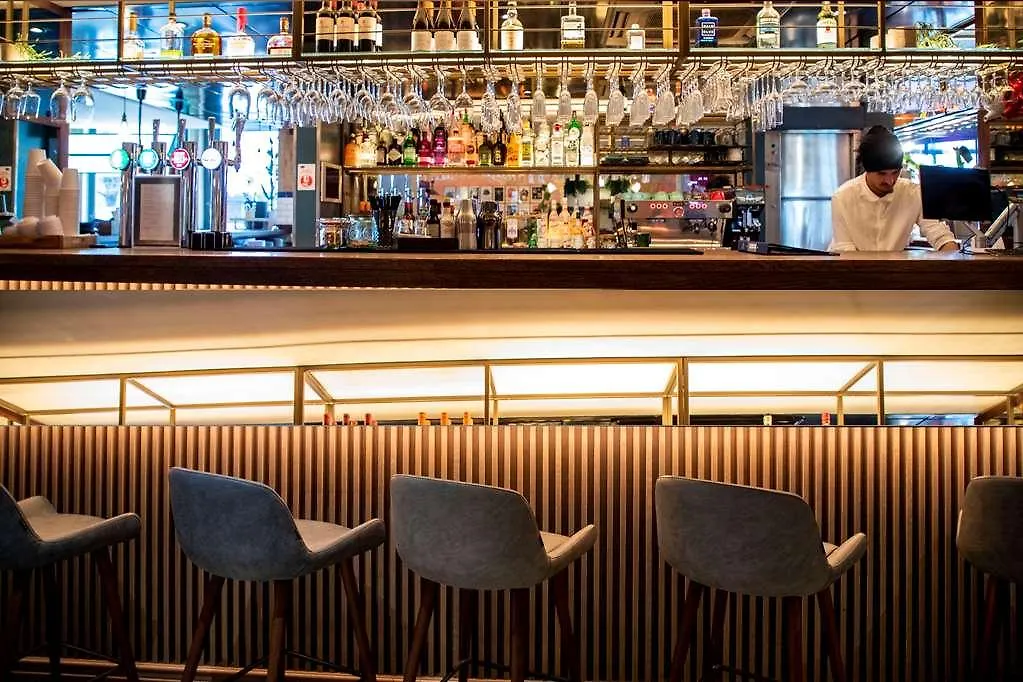Hotel The Corner London City